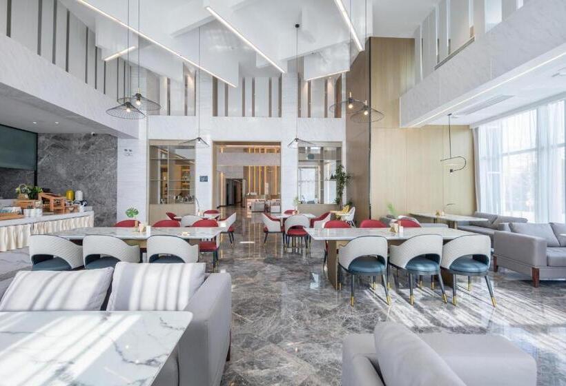 Atour Hotel Hefei North Square South Station