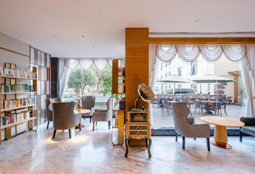 Atour Hotel Shanghai Pudong Jinqiao International Commercial Plaza