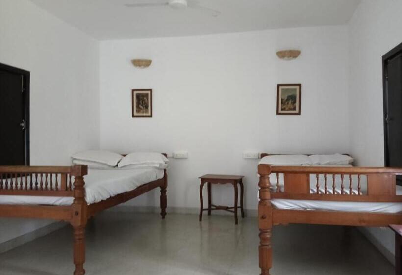 צימר Wom Beach Front Heritage Villa