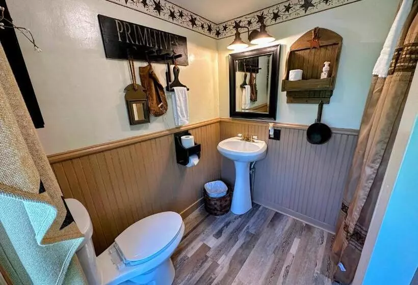 ホテル 16lv Beautifully Decorated Country Home 20 Minutes From Bretton Woods, Cannon And Franconia Notch!