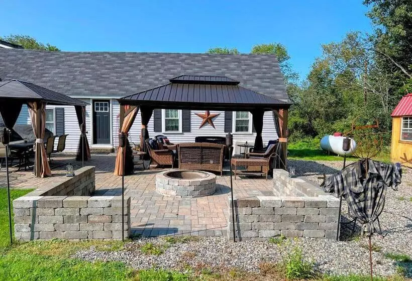 ホテル 16lv Beautifully Decorated Country Home 20 Minutes From Bretton Woods, Cannon And Franconia Notch!