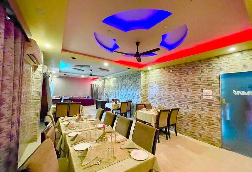 בית מלון כפרי Xyz Hotle