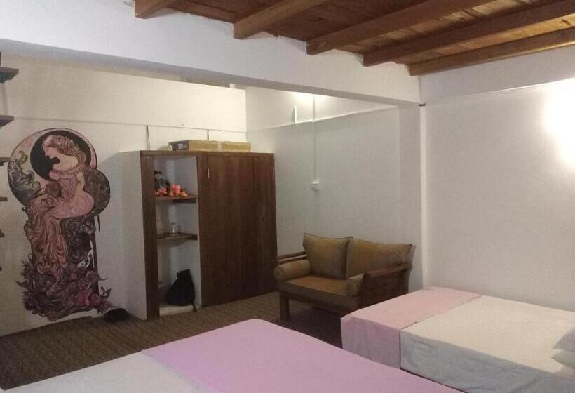 בית מלון כפרי Kadiyanlena Eco Resort