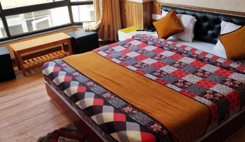 Hotel Mahayana, Darjeeling