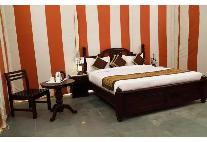 ホテル Marwad Heritage Desert Camp