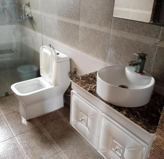 בית מלון כפרי Orchid Blue