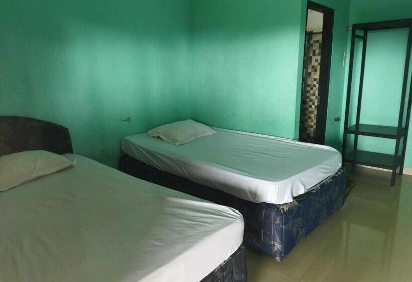 Отель Oyo 93306 Rinjani Guest House