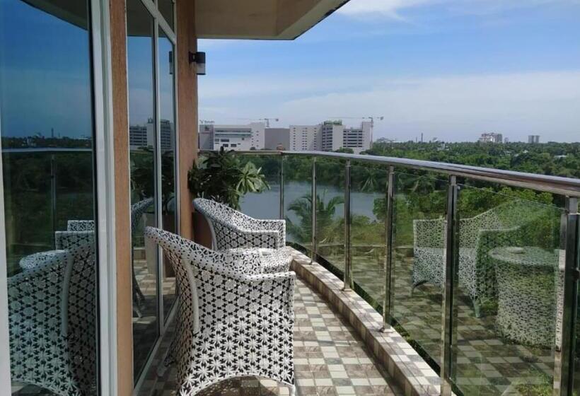 Jvk Park Hotel Kerala