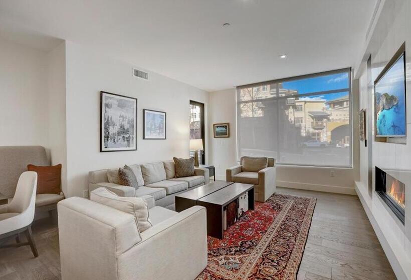 Lift By All Seasons Resort Lodging