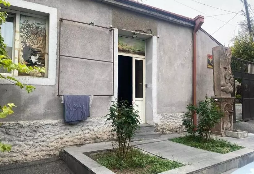 Paronyan Hostel