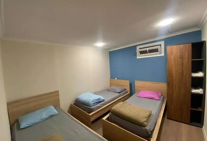 Paronyan Hostel