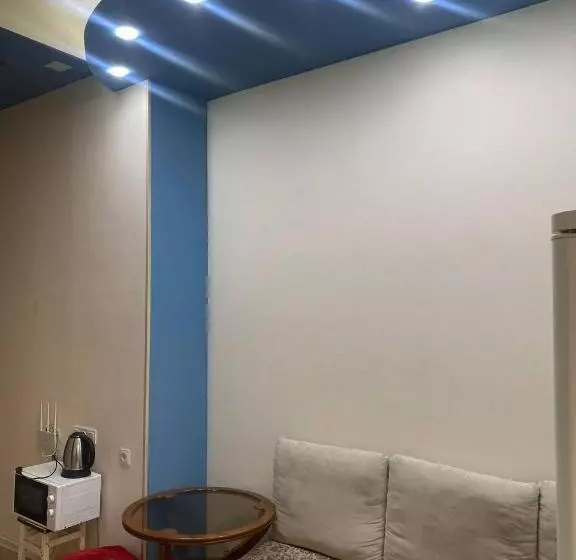 Paronyan Hostel