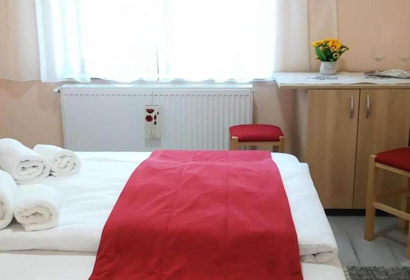 پانسیون Casa Ana Maria