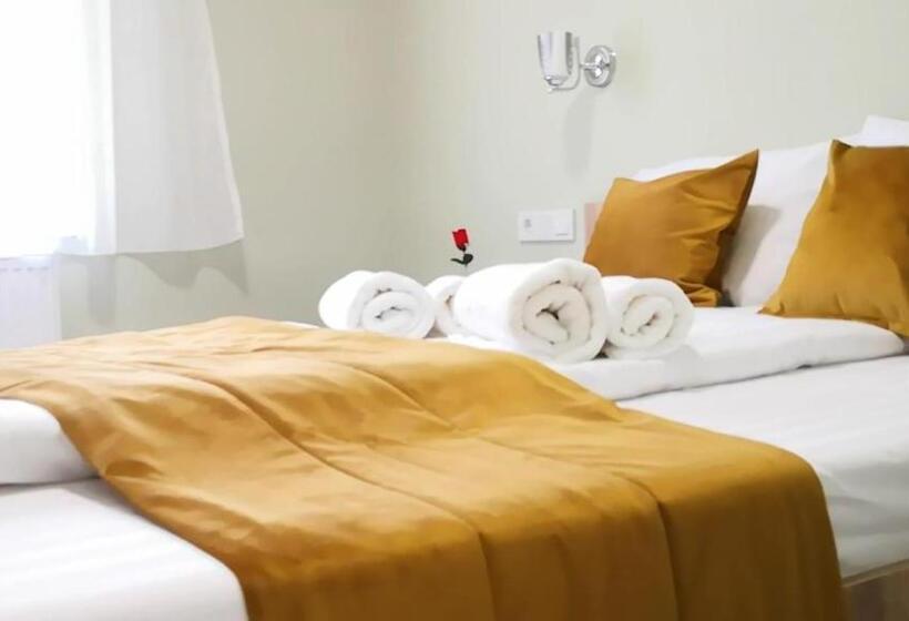 پانسیون Casa Ana Maria