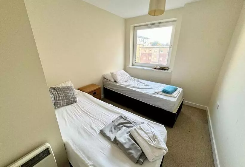 Majatalo Basingstoke Guesthouse