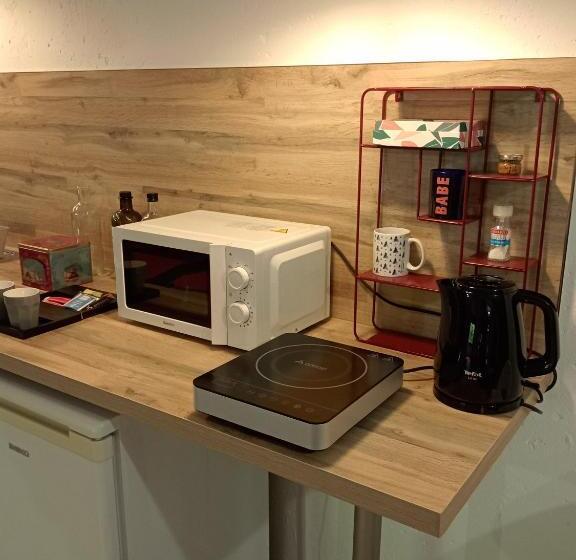 بنسيون Logement Indépendant Avec Parking Privé Et Terrasse, Au Calme