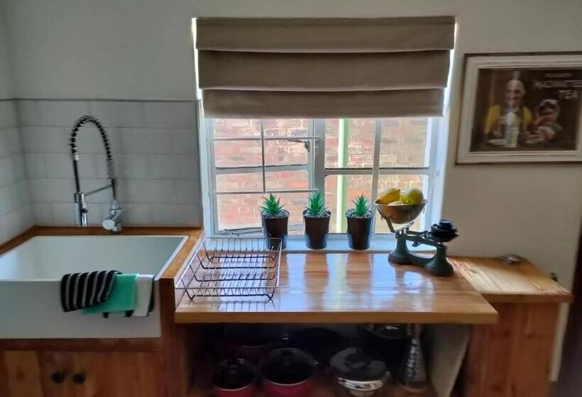 پانسیون Summer1840