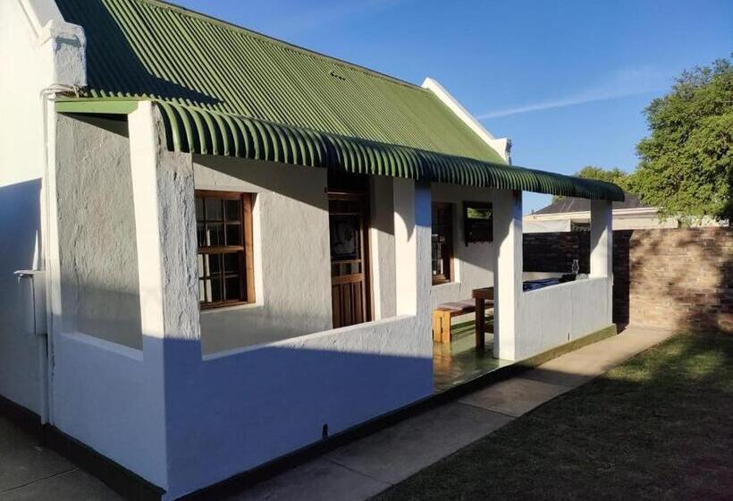 پانسیون Summer1840