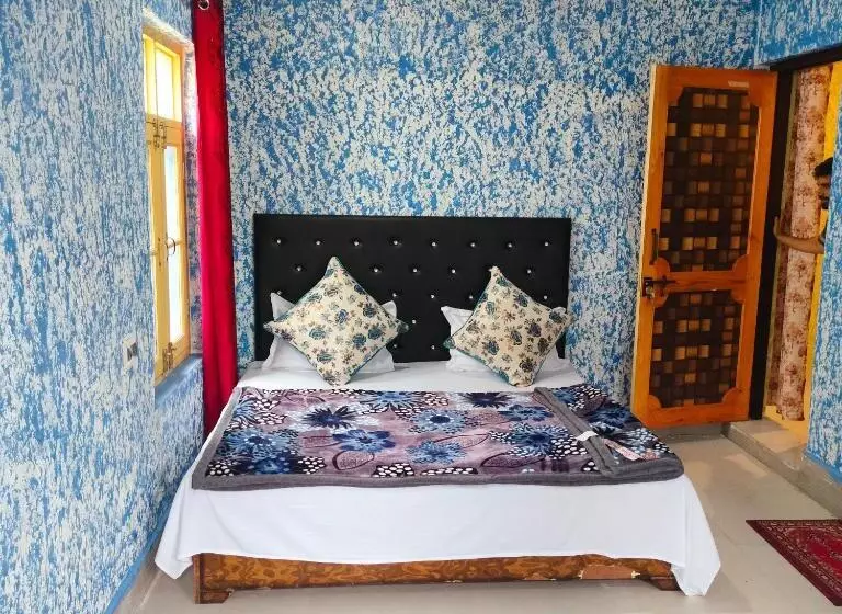 Majatalo Sunlight Srinagar