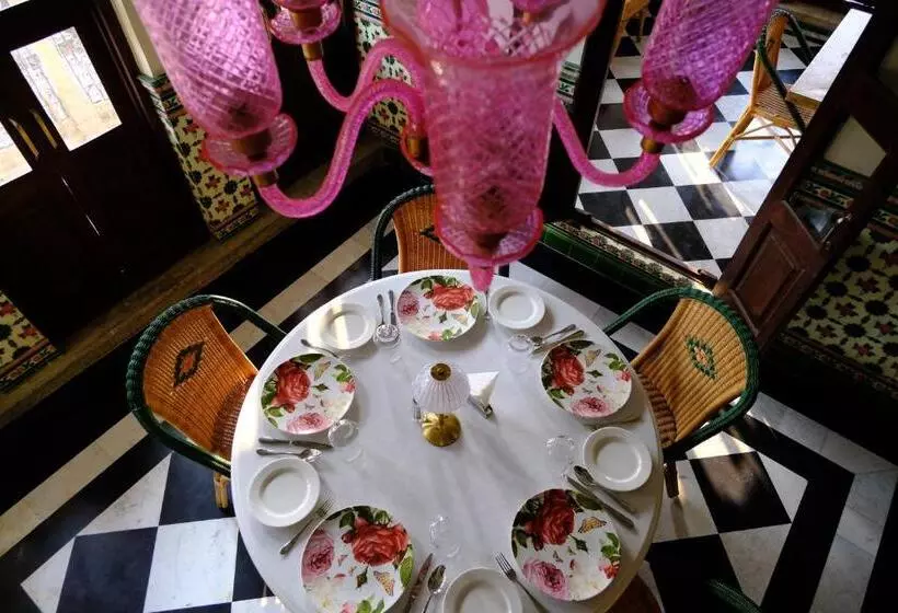 Lomakeskus Vivaana Museum