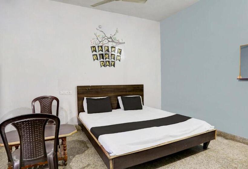 Spot On Sky Blue Hotel 2