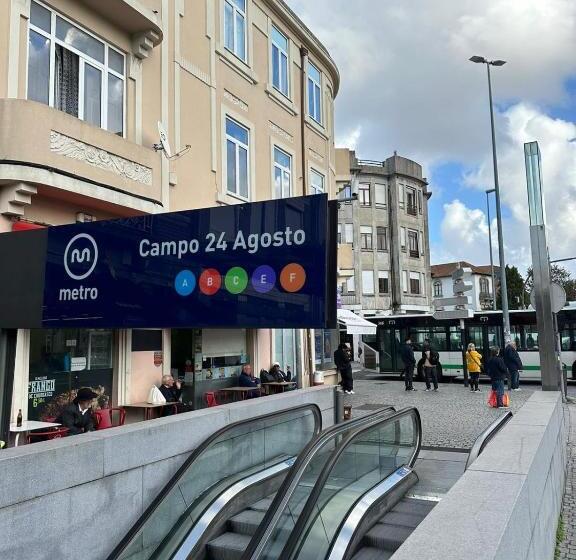 هاستل Easy Host Porto