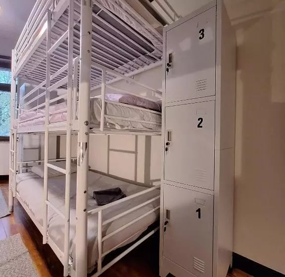 هاستل Easy Host Porto