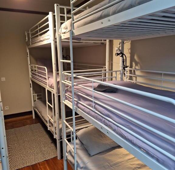 هاستل Easy Host Porto