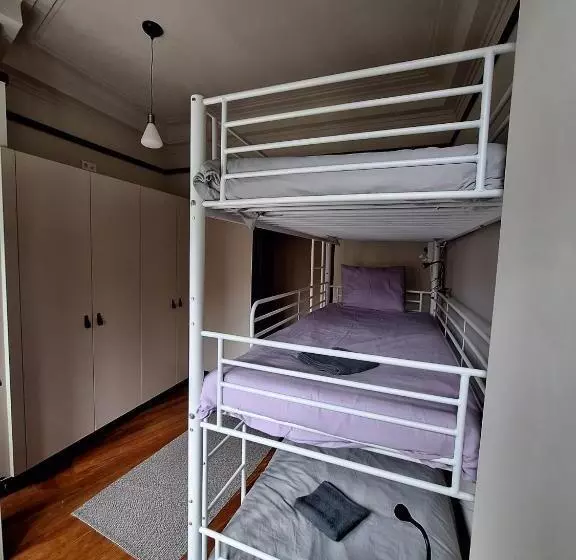 هاستل Easy Host Porto