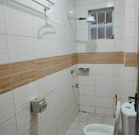 تختخواب و صبحانه Cozy Well Furnished Bnb In Ruiru