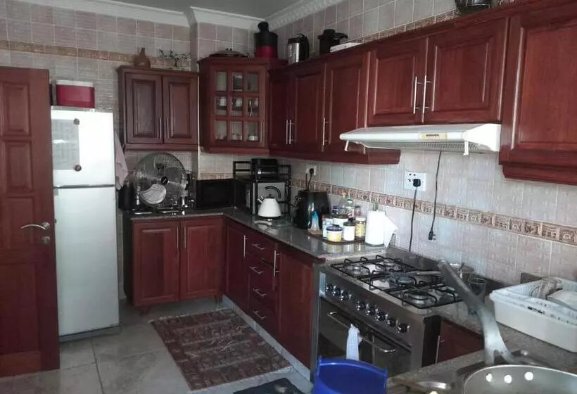 تختخواب و صبحانه Ex  Nasaco Apartments