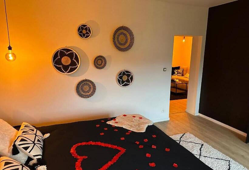 تختخواب و صبحانه Suite Marie