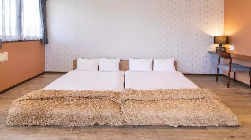 Breaky Hotel   Vacation Stay 21151v