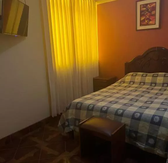 هتل Arc & Suites