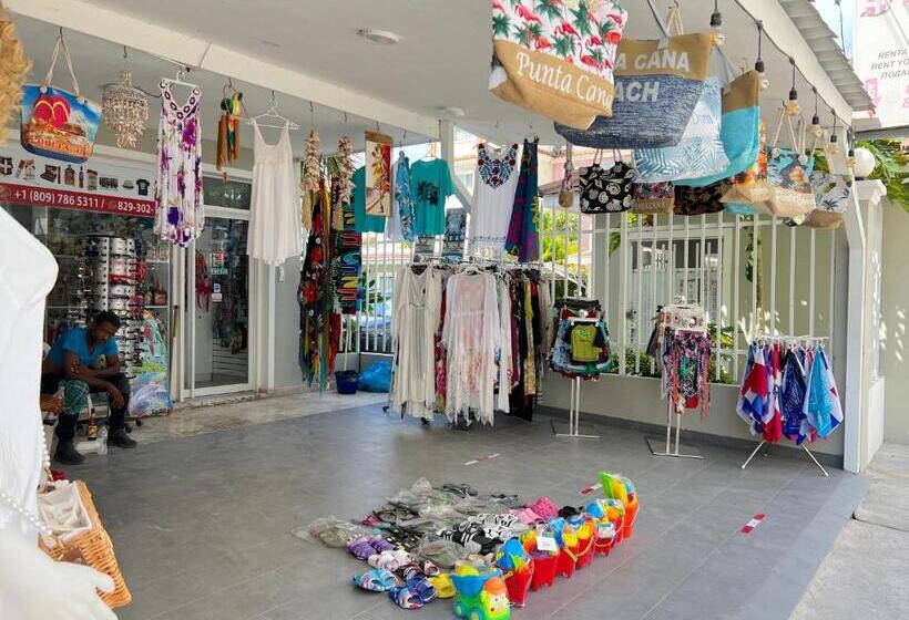 هتل Atlantic Suites Great Location Beach, Restaurants And Bars