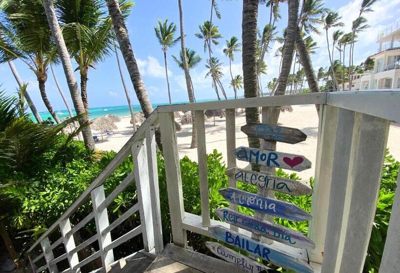 هتل Atlantic Suites Great Location Beach, Restaurants And Bars