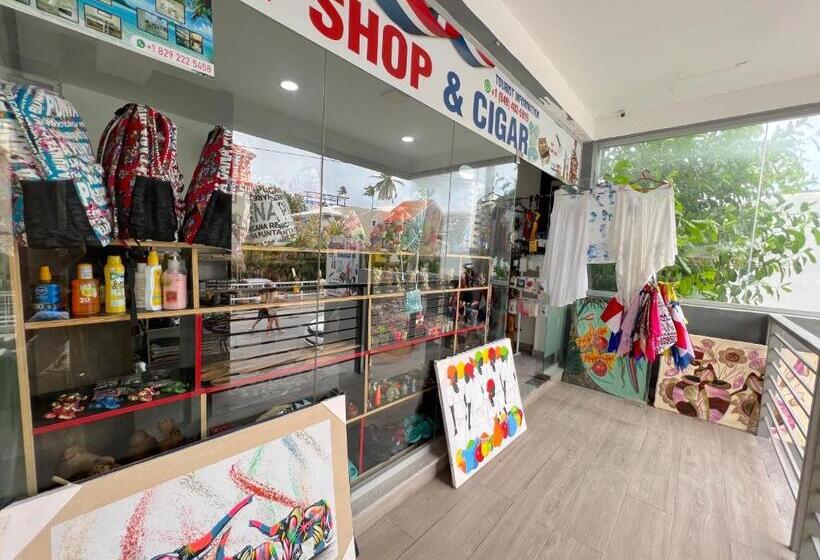 هتل Atlantic Suites Great Location Beach, Restaurants And Bars