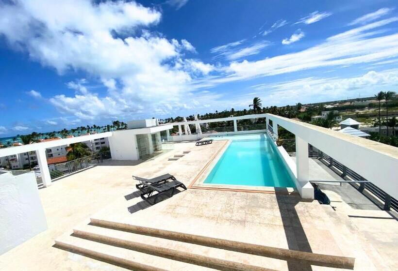 هتل Atlantic Suites Great Location Beach, Restaurants And Bars