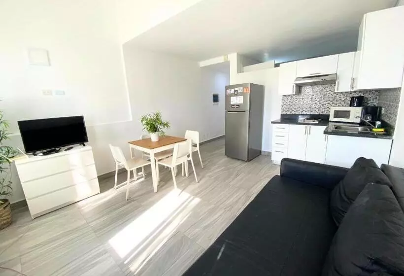 هتل Atlantic Suites   Great Location   Beach, Restaurants And Bars