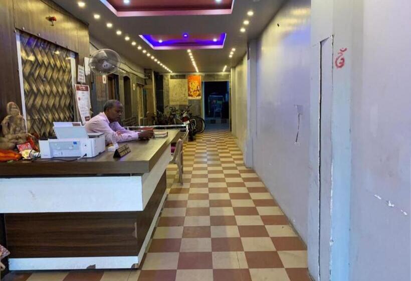 בית מלון כפרי Chandra Bindu Near Sea Beach