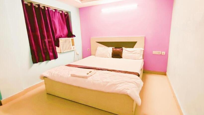 בית מלון כפרי Chandra Bindu Near Sea Beach