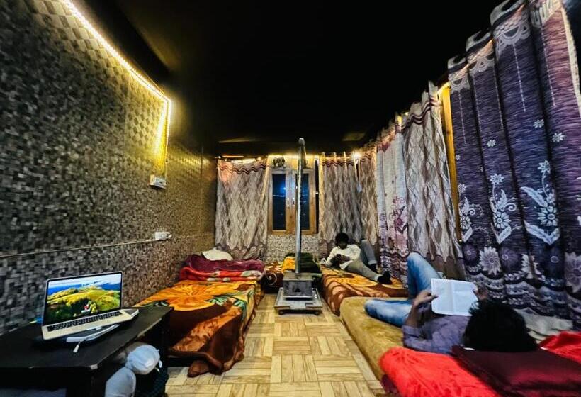 Hotel Eretz Of Heights