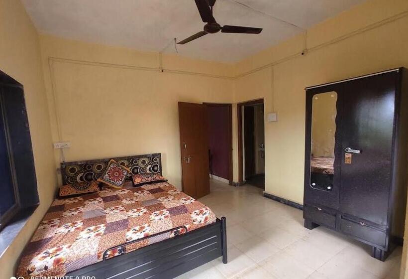 Отель Gurukrupa Restaurant And Lodging