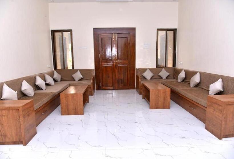 ホテル Happy Hours Farm