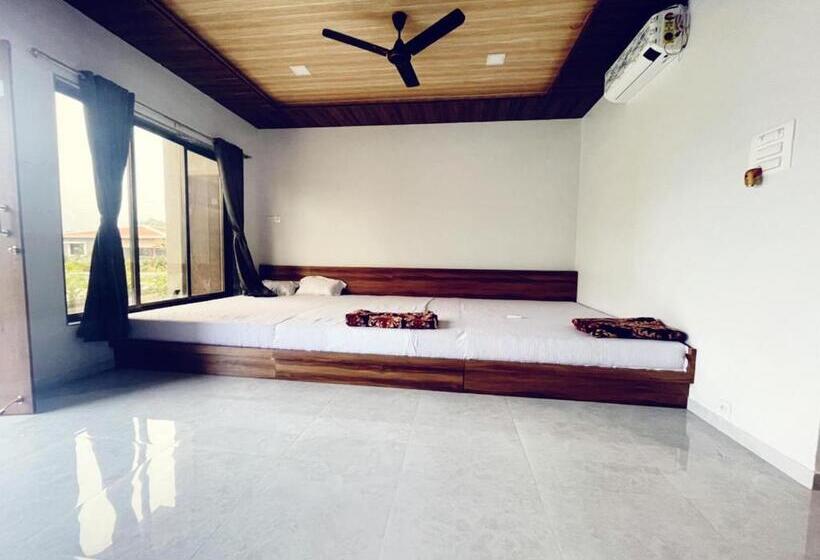 ホテル Happy Hours Farm