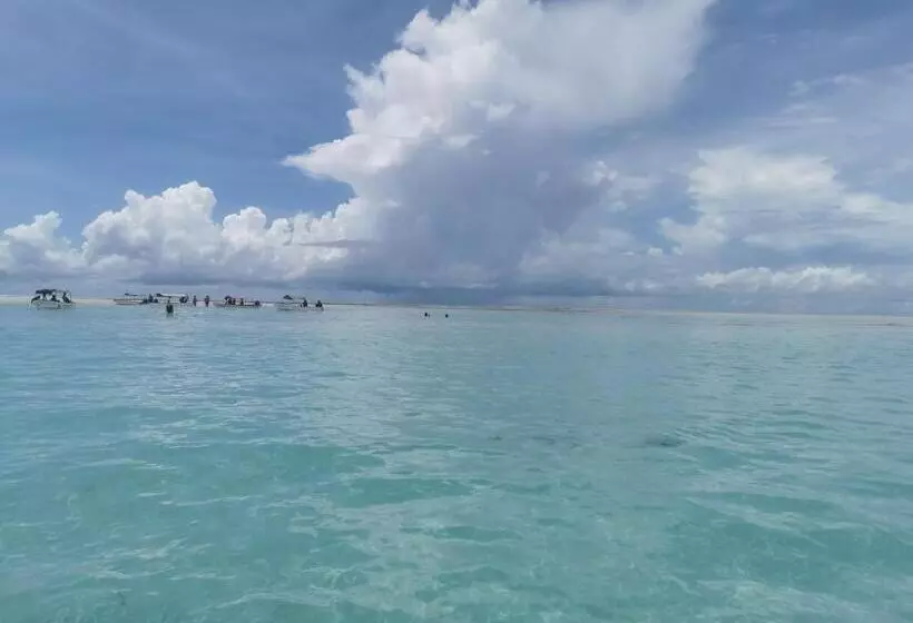 ホテル Holiday Time Bungalows Zanzibar