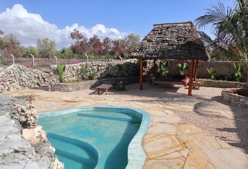 בית מלון כפרי Holiday Time Bungalows Zanzibar