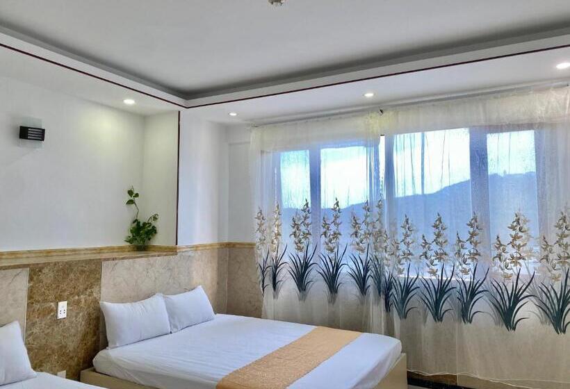 هتل Tòa Nhà Sơn Thịnh Thùy Vân   Thảo 22