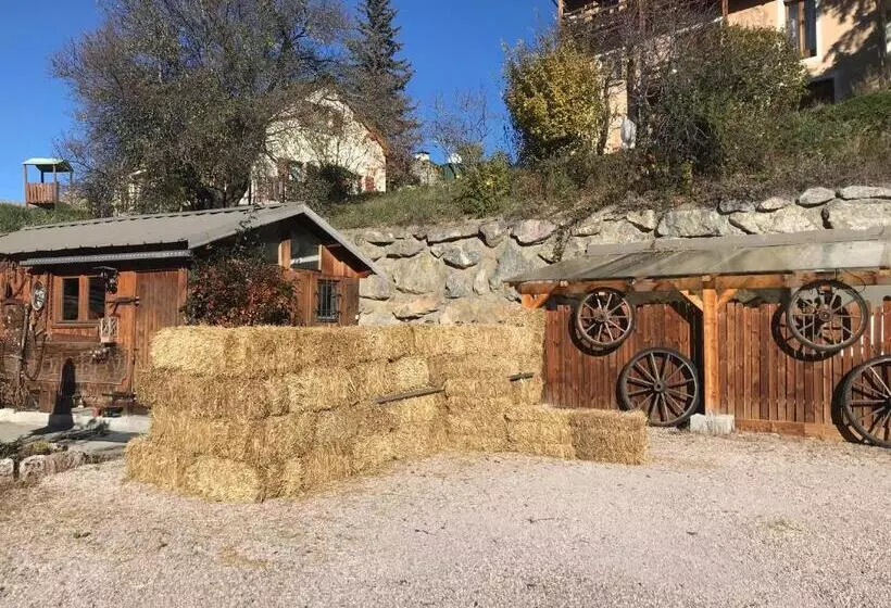 ホテル Le Love Chalet Des Alpes