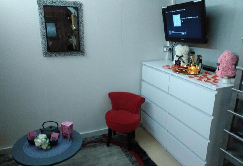 هتل Le Love Chalet Des Alpes